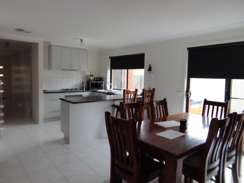 34 Elandra Drive, Ascot VIC 3551