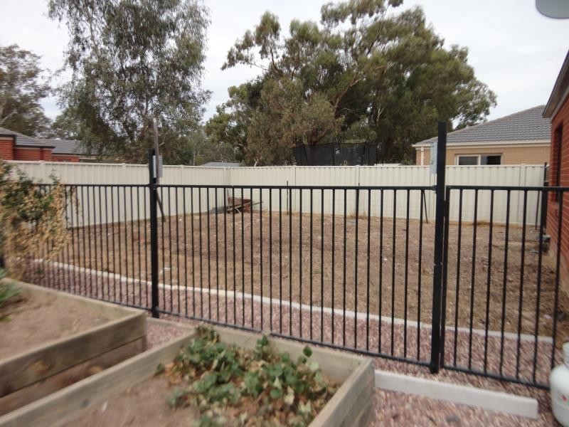 34 Elandra Drive, Ascot VIC 3551