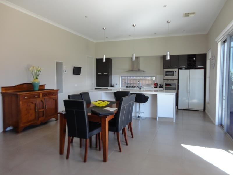 3 Knox Court, Kennington VIC 3550