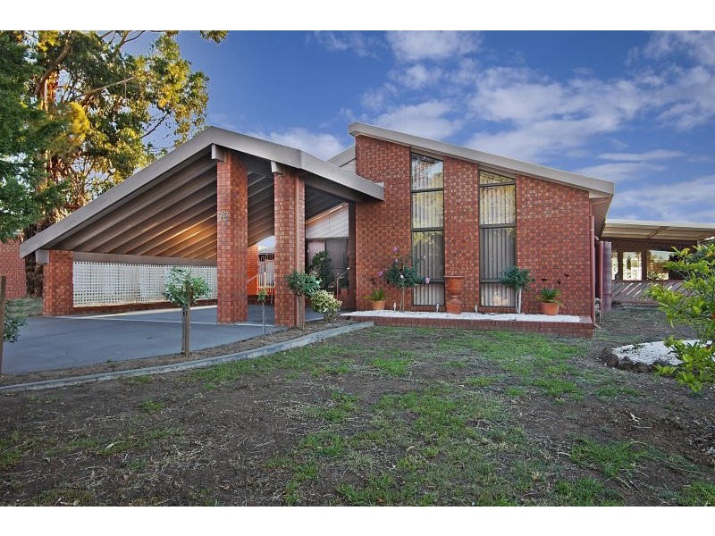 72 Aspinall Street, Golden Square VIC 3555