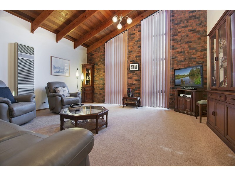 72 Aspinall Street, Golden Square VIC 3555