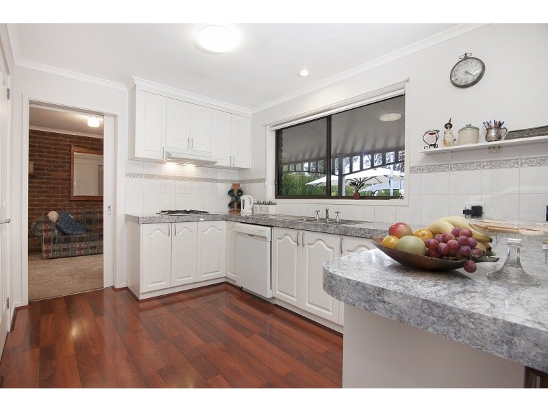 12 Melita Court, Ascot VIC 3551