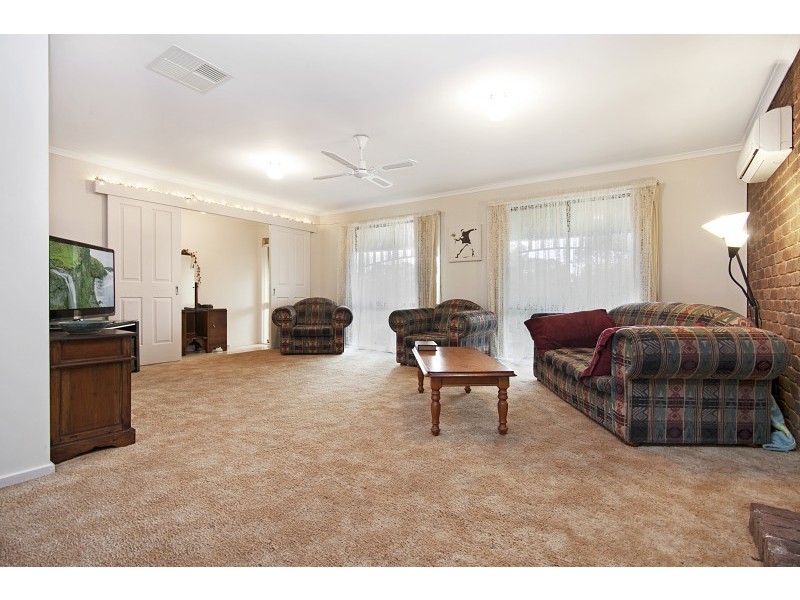 12 Melita Court, Ascot VIC 3551