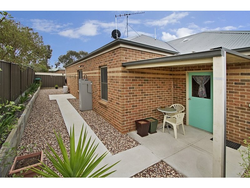 4 Emily Way, Golden Square VIC 3555