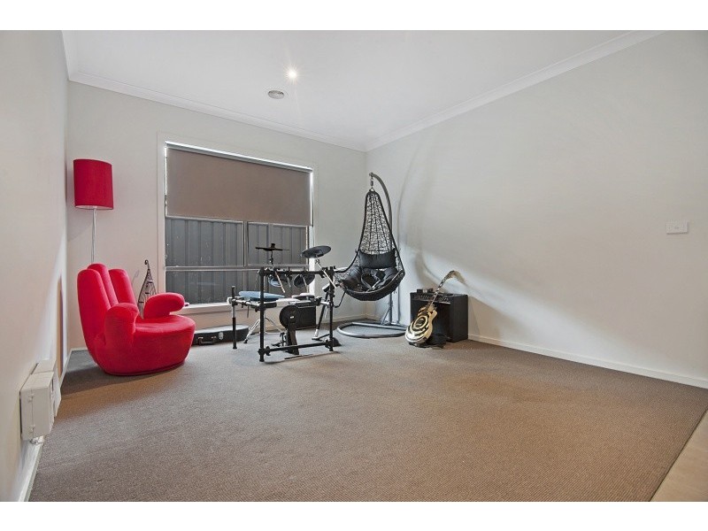 4 Perry Lane, Epsom VIC 3551