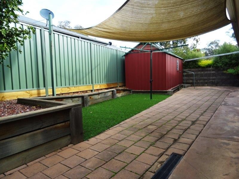 2/174 Retreat Road, Spring Gully VIC 3550