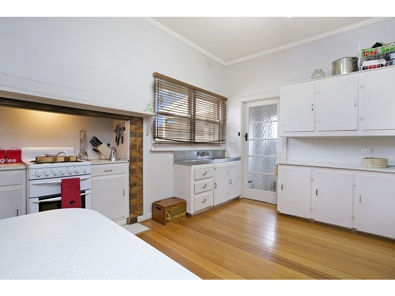 9 Weeroona Avenue, Bendigo VIC 3550