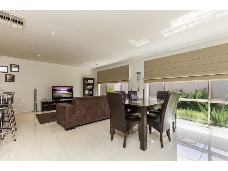 14A Cambridge Crescent, White Hills VIC 3550