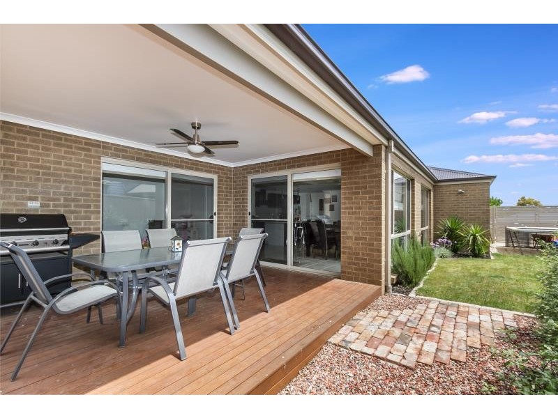 14A Cambridge Crescent, White Hills VIC 3550