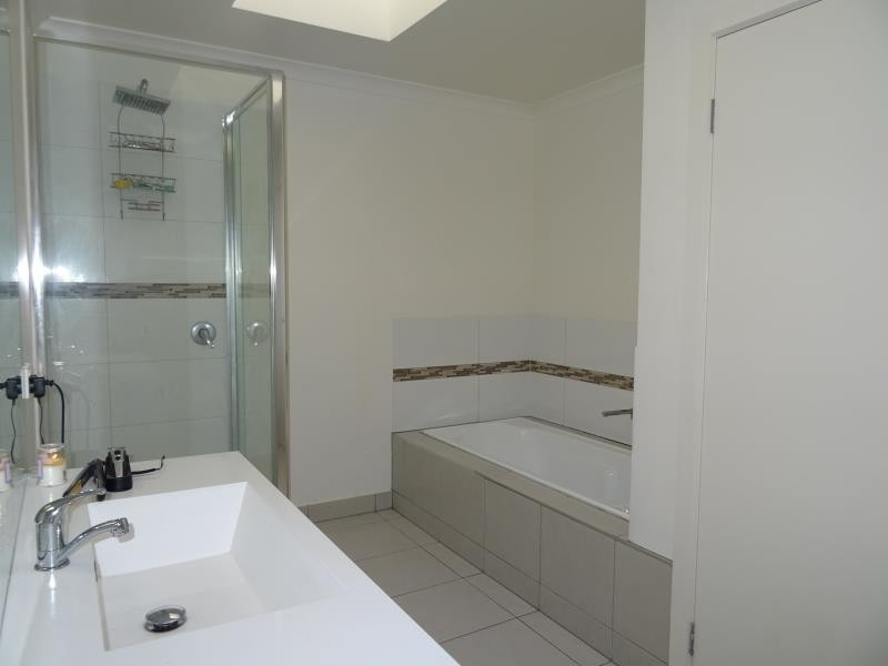 2/165 St Aidans Road, Kennington VIC 3550