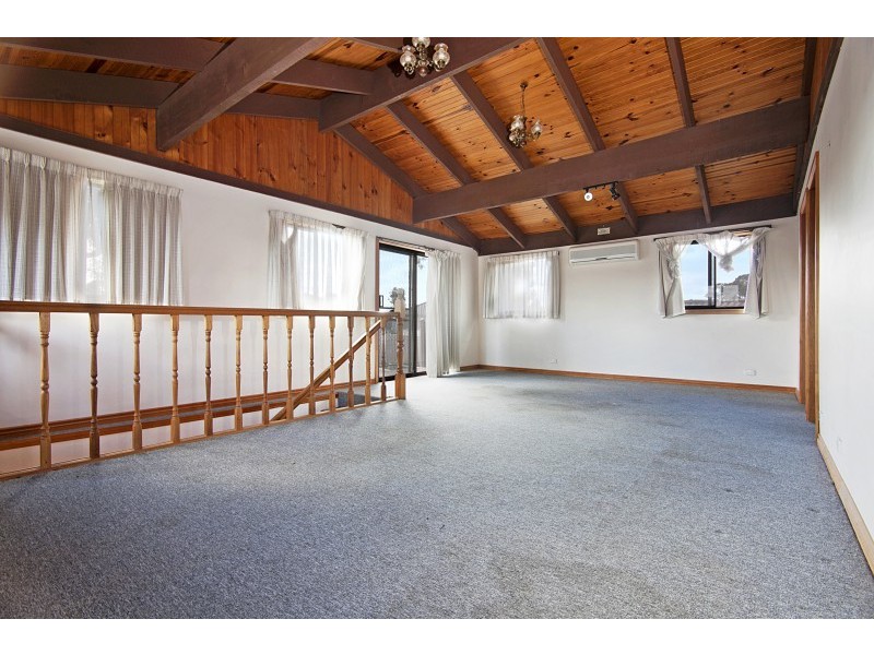 53 Gill Avenue, California Gully VIC 3556