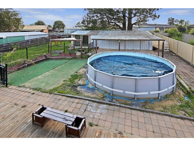 53 Gill Avenue, California Gully VIC 3556