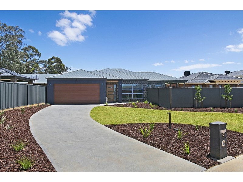 2 Casina Court, Epsom VIC 3551