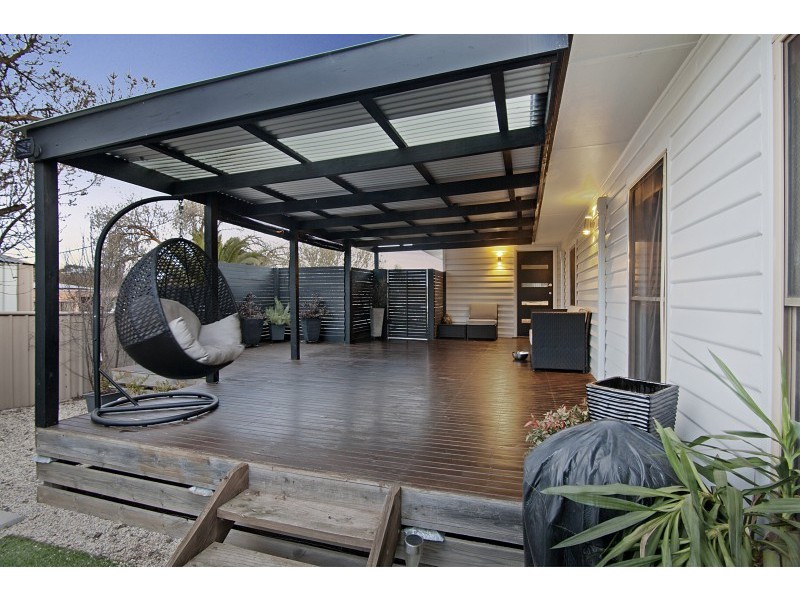 1a Whittaker Street, Quarry Hill VIC 3550