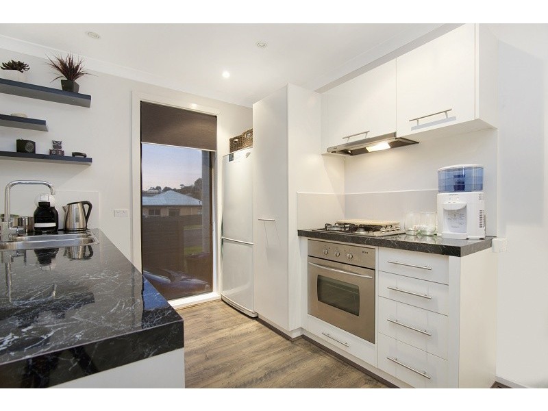 1a Whittaker Street, Quarry Hill VIC 3550