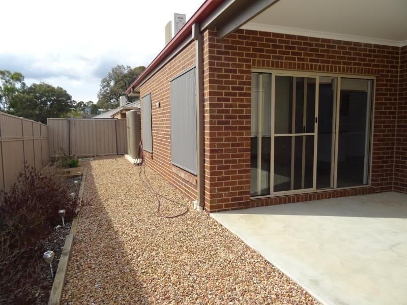 3/27 MacDougall Road, Golden Square VIC 3555