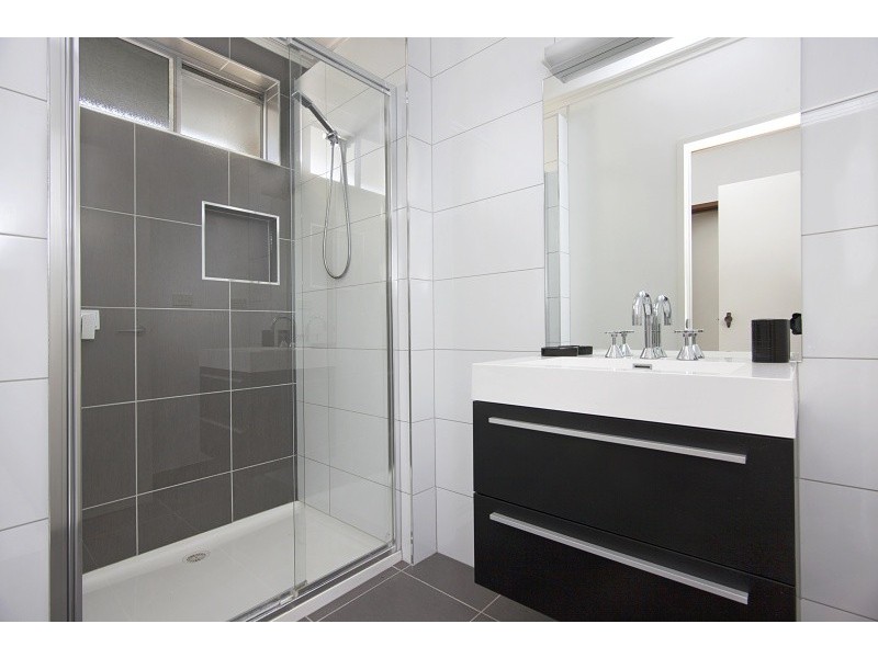 1 & 2/278 Mackenzie Street, Golden Square VIC 3555