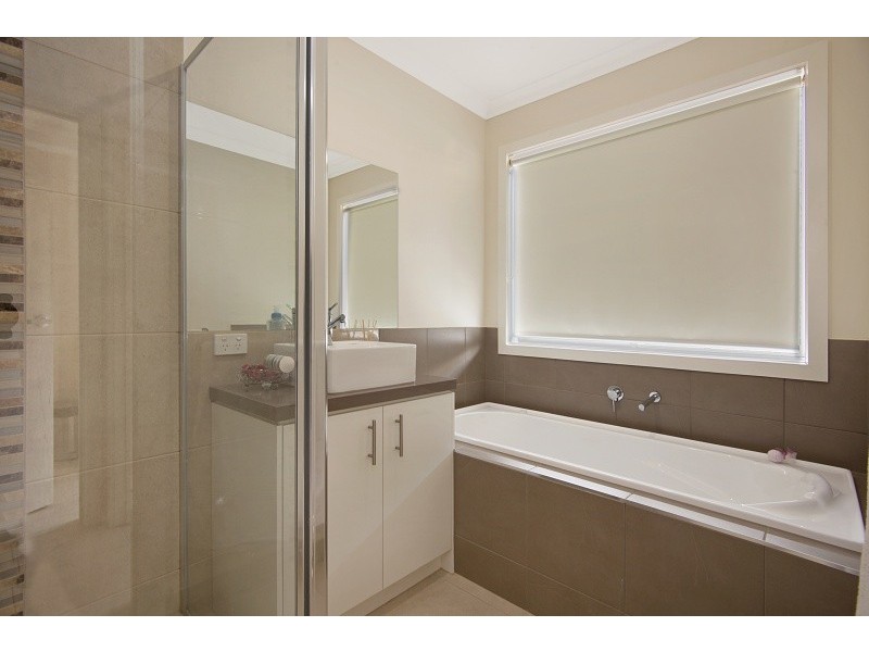 3 Yellowgum Drive, Epsom VIC 3551