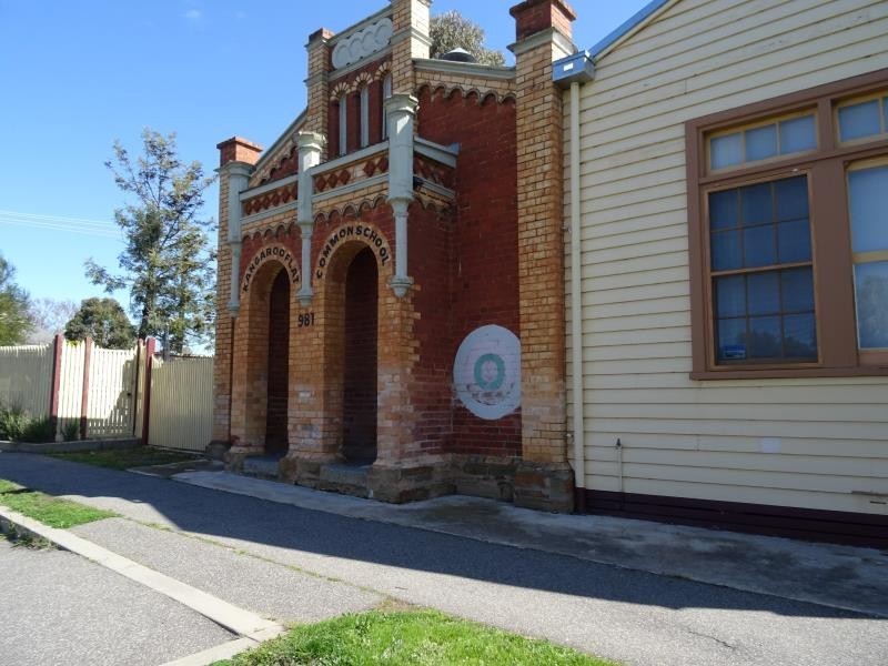 28 View Street, Kangaroo Flat VIC 3555