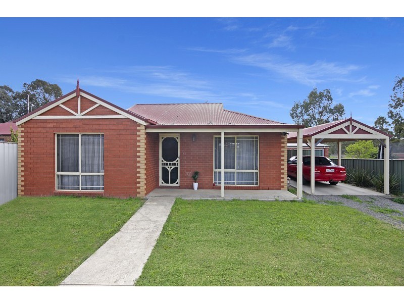 15 Bank Street, Kangaroo Flat VIC 3555