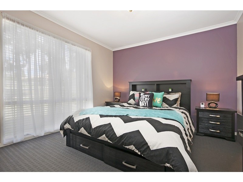 15 Bank Street, Kangaroo Flat VIC 3555