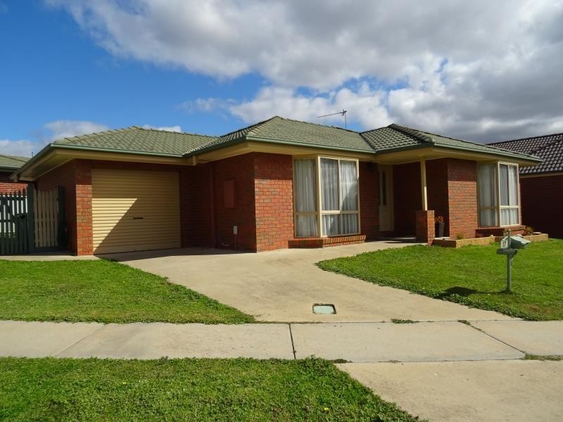 17 Adelle Court, Strathdale VIC 3550