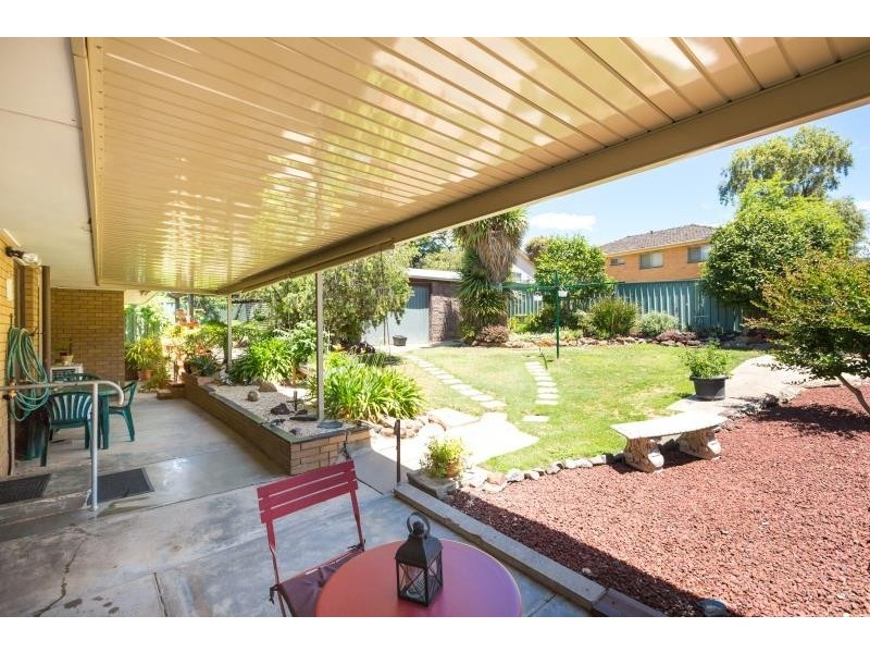 9 Manning Avenue, California Gully VIC 3556