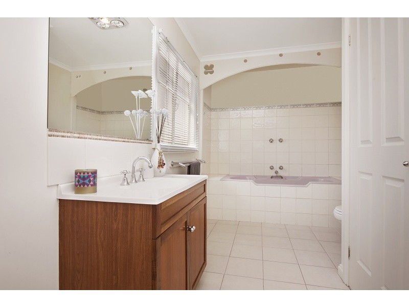 76 Eaglehawk Road, Bendigo VIC 3550