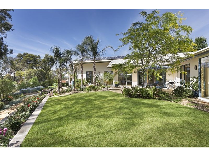 6 Whittington Court, Strathdale VIC 3550