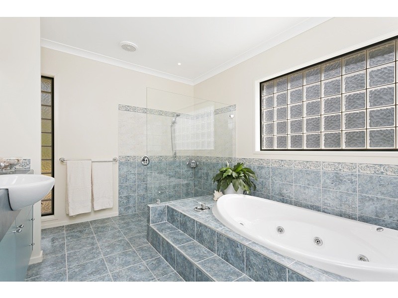 6 Whittington Court, Strathdale VIC 3550