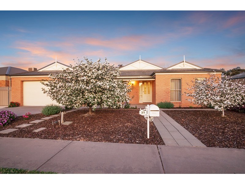 30 Regent Street, Strathfieldsaye VIC 3551