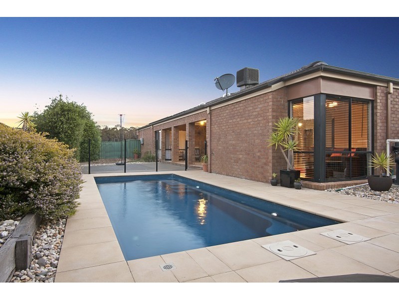 126 Queen Street, Kangaroo Flat VIC 3555