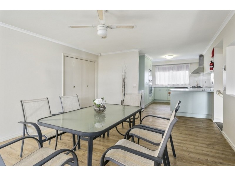 3 Derby Grove, Flora Hill VIC 3550