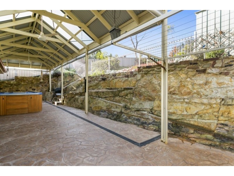 3 Derby Grove, Flora Hill VIC 3550