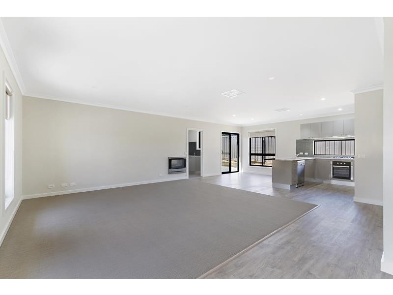 3 & 4/67 Church Street, Kangaroo Flat VIC 3555