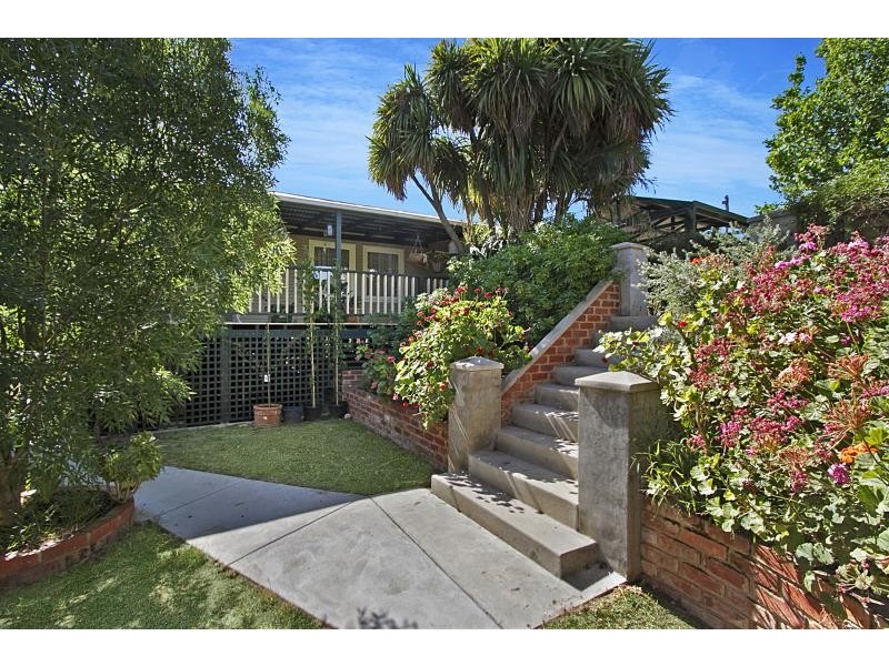 202 Eaglehawk Road, California Gully VIC 3556