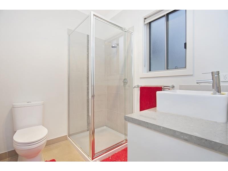 1/18A Emmett Street, Golden Square VIC 3555