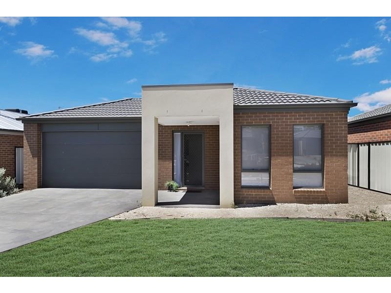 19 Imperial Court, California Gully VIC 3556