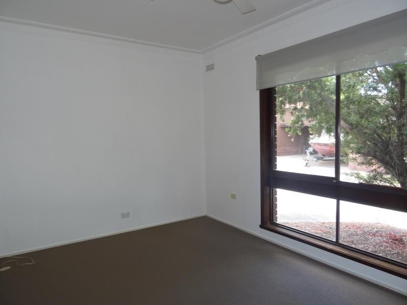 4/112 Condon Street, Kennington VIC 3550