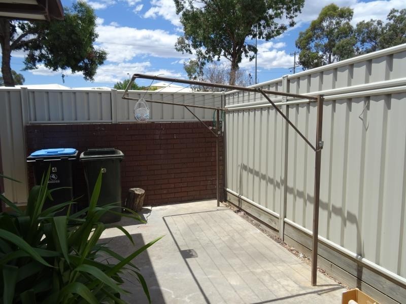 4/112 Condon Street, Kennington VIC 3550