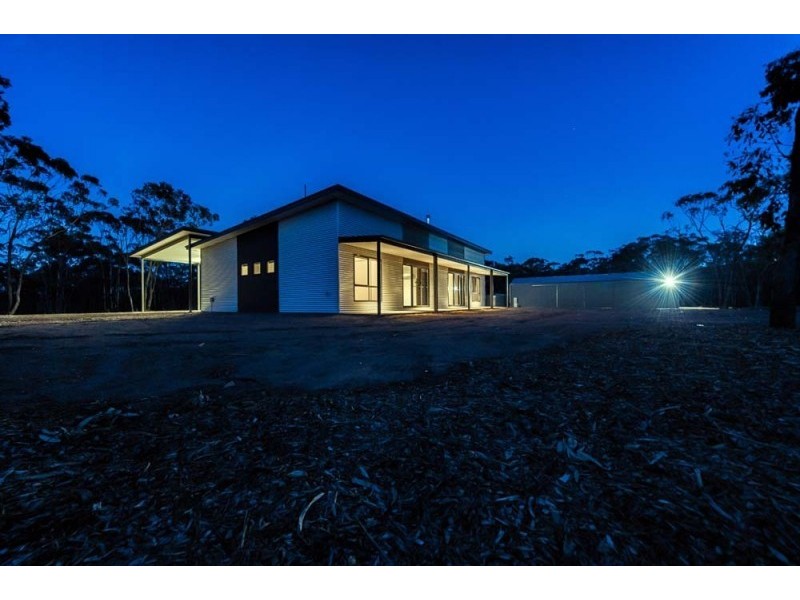 482 Three Chain Road, Sebastian VIC 3556
