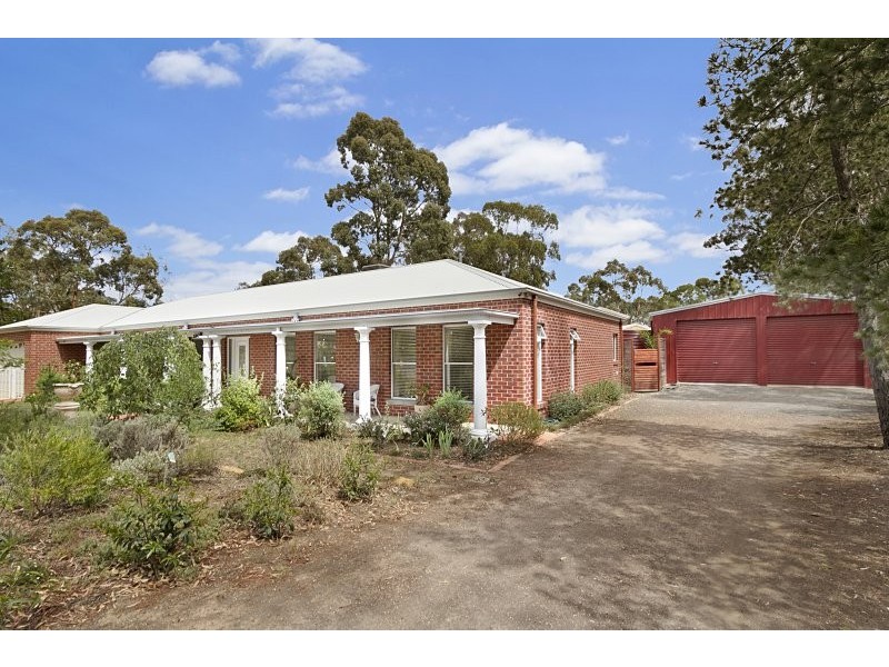 7 Ash Court, Ascot VIC 3551