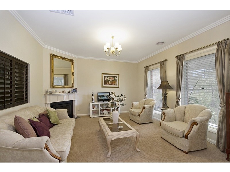 7 Ash Court, Ascot VIC 3551