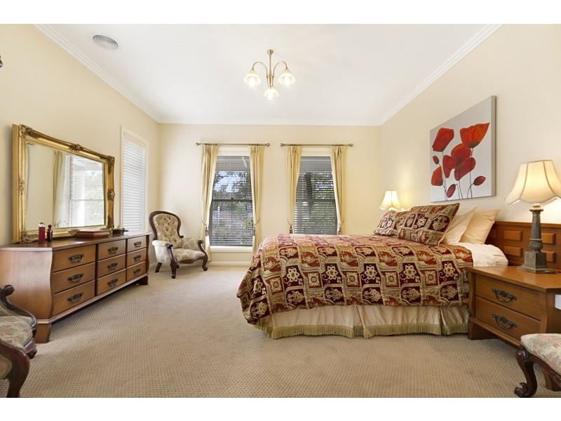 7 Ash Court, Ascot VIC 3551