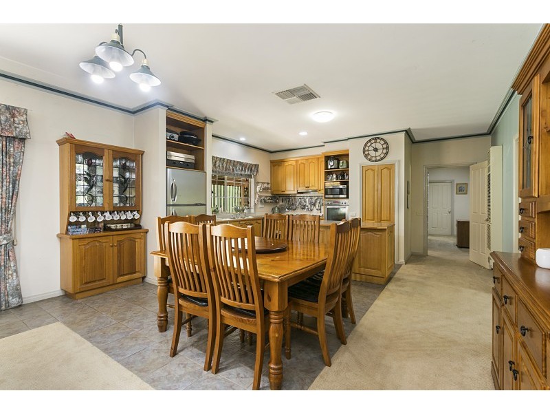49 Edwards Road, Eaglehawk VIC 3556