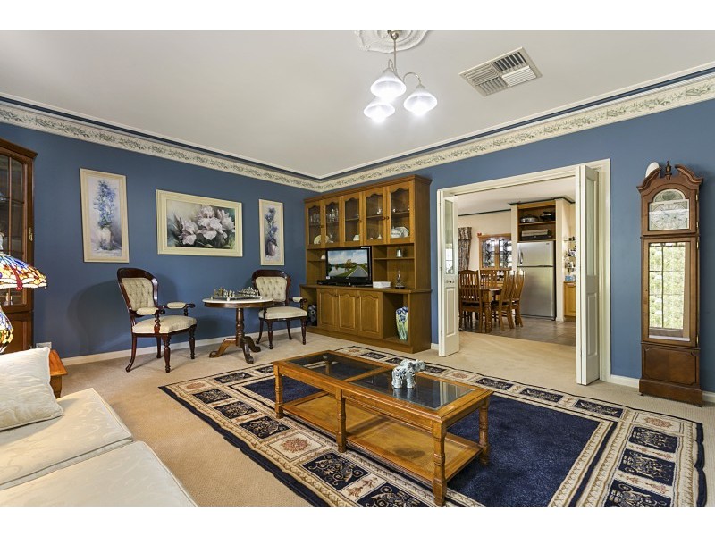 49 Edwards Road, Eaglehawk VIC 3556