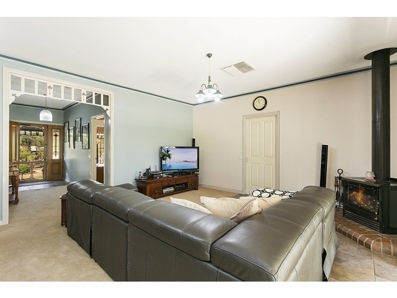 49 Edwards Road, Eaglehawk VIC 3556