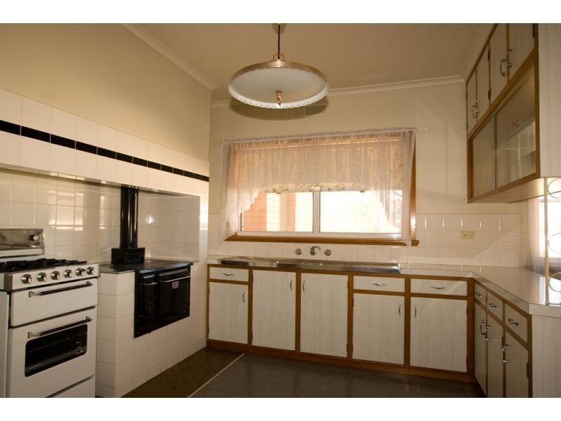 9 Edwin Street, North Bendigo VIC 3550