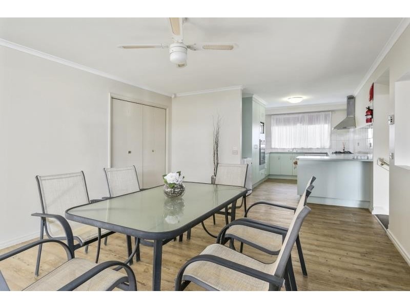 3 Derby Grove, Flora Hill VIC 3550