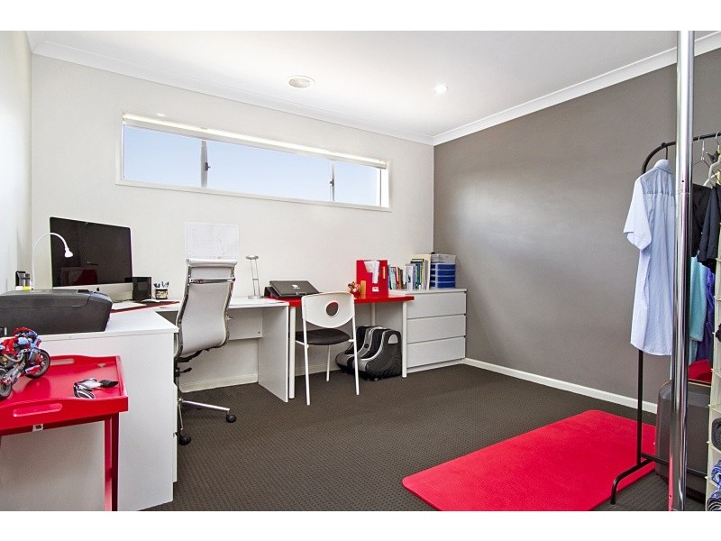 9 Caulfield Drive, Ascot VIC 3551